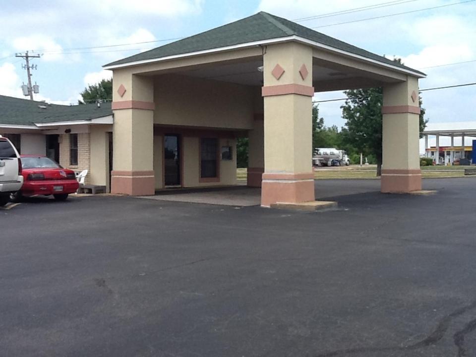 Relax Inn - Lakeland Exterior photo