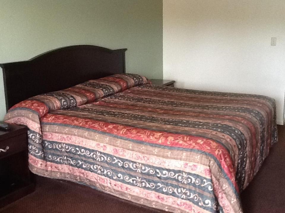 Relax Inn - Lakeland Room photo